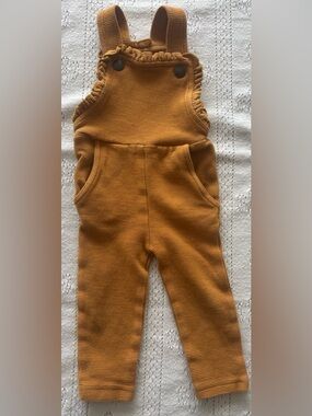 L’ovedbaby Ribbed Overalls 6–9M | Mustard + Caramel 🤍